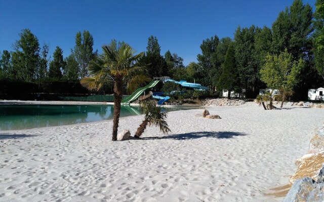 Camping Le Plan d'Eau Saint Charles