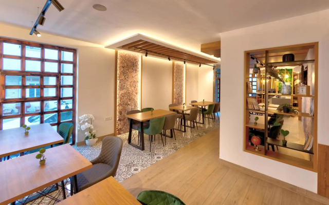 Hotel Sinan Han
