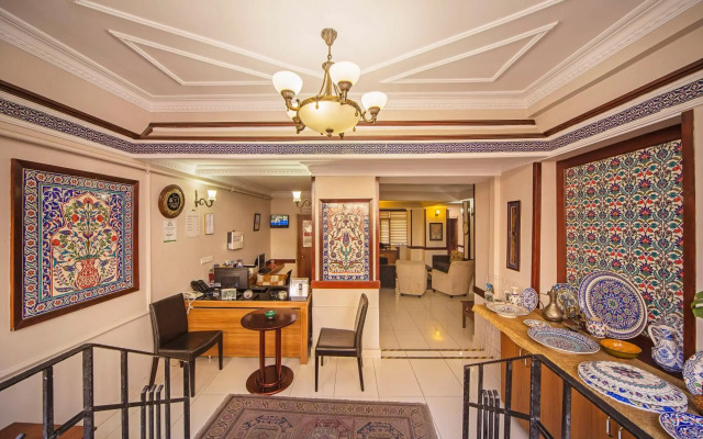 Hippodrome Hotel