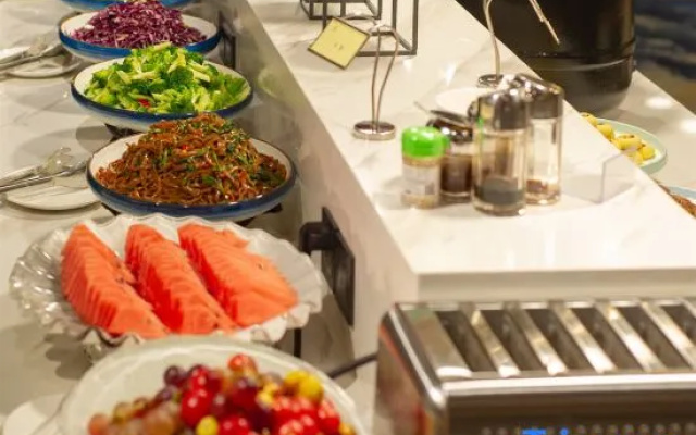H Hotel (Xi'an North High-speed Railway Station Fengcheng 12th Road Subway Station) – Meal – Xi'an