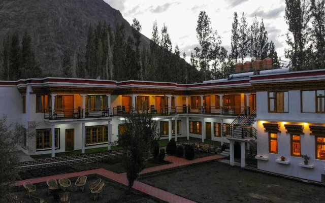 Hotel Nubra Residency