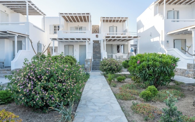 Sea Side Apartments In Ornos Beach