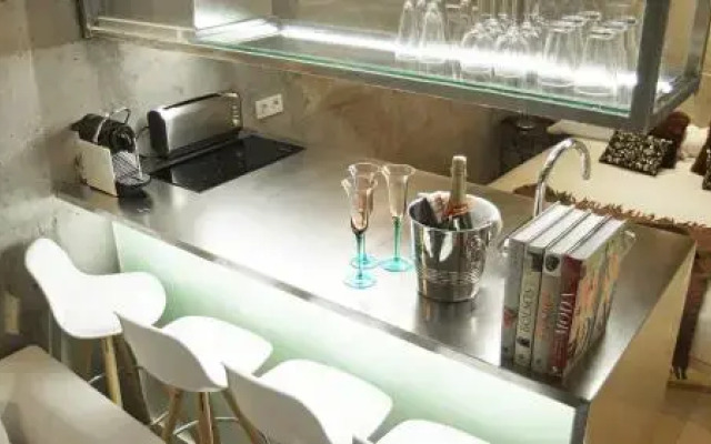 My Space Barcelona Pool City Center