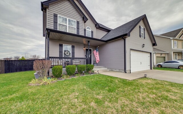 Family-friendly Clarksville Home w/ Fire Pit!