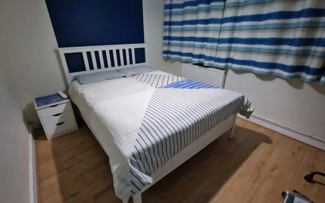 SnoozeDen Chalvey – Free Parking, Near M4 J6