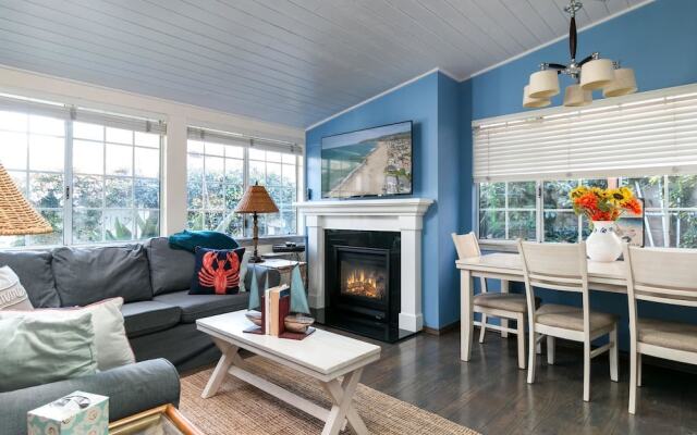 Ventura Beach Oasis by RedAwning