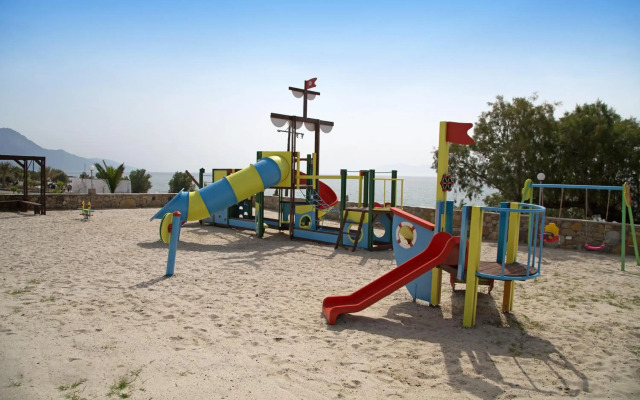 Grand Blue Beach Hotel