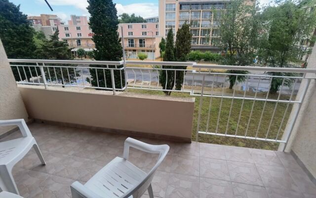 Sunny Beach Apartment ,sunny Fort Apartment