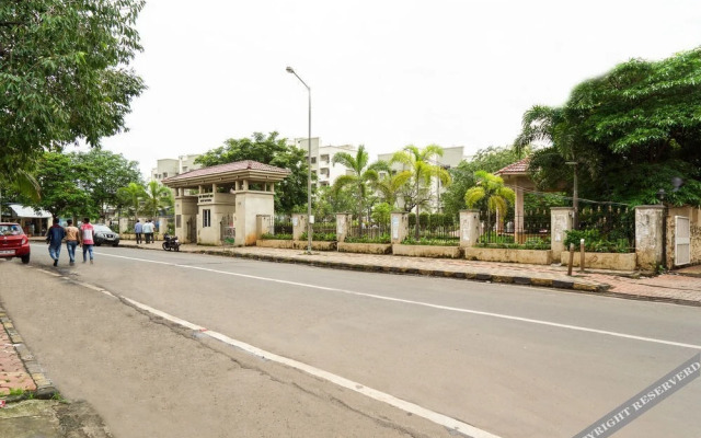 OYO Apartments Worli Seaface