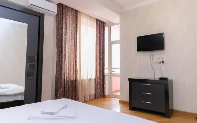Stay Inn on Buzand 13