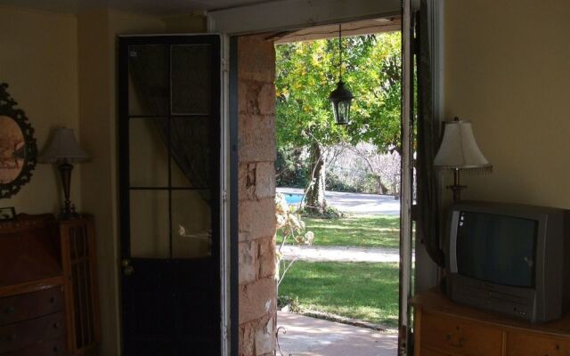 The Historic Hotel Leger