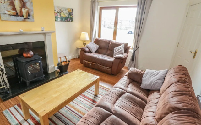 Sea Breeze Holiday Home