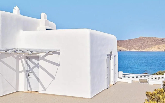 Mykonos Lolita, A Grecotel Resort To Live
