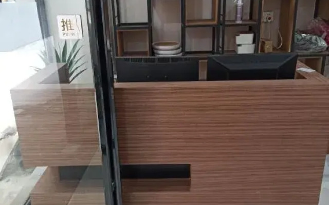 Lufeng Yingfei Art Hostel Apartment