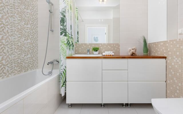 Cozy Nowaka-jezioranskiego by Renters