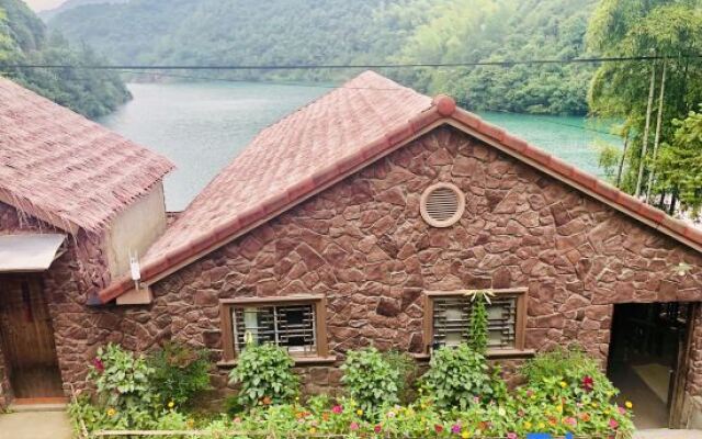 Shuyi Quanzhengu Hostel