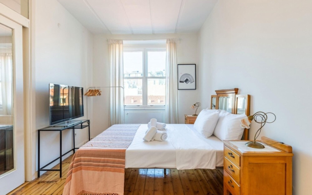 Eclectic Home Near Galata Tower in Beyoglu