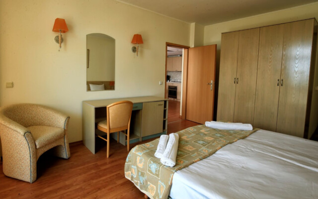 Grand Hotel Nirvana - Sunny Beach