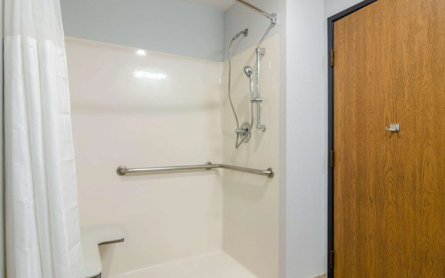 Red Lion Inn & Suites Des Moines