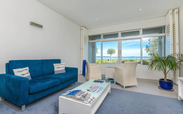 Waiheke Waterfront Lodge