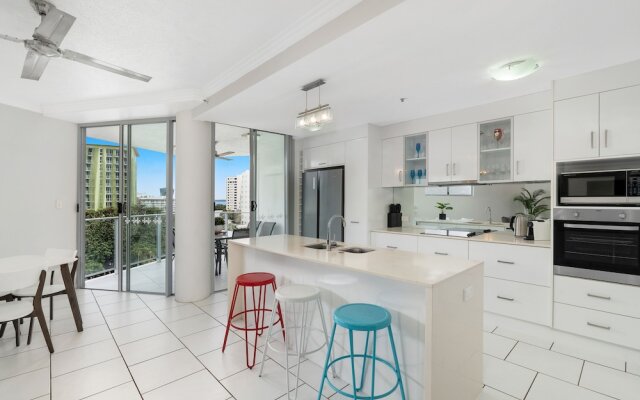 Centrepoint Apartments Cairns