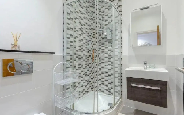 Central & Cosy 1BD Flat - Soho