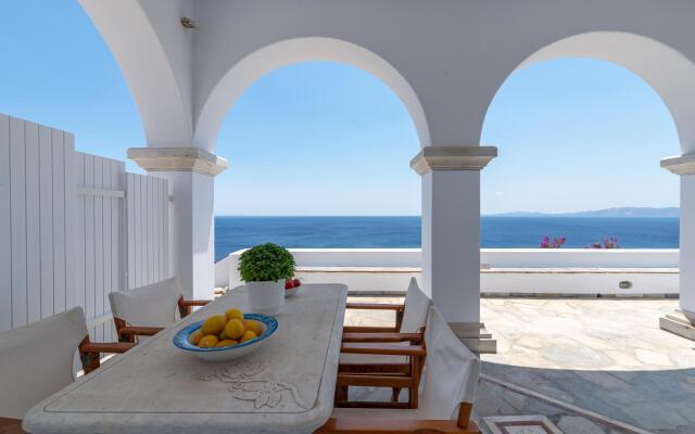 La Chapelle Ouest in Tinos