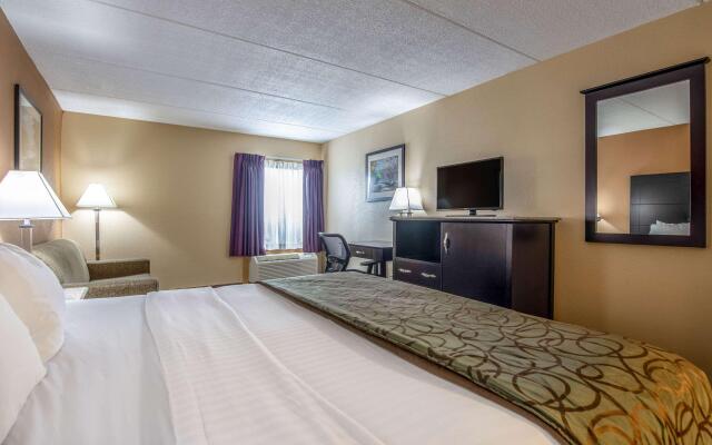 Quality Inn Tully I-81