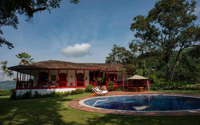 Hacienda Venecia Main House & Coffee Lodge