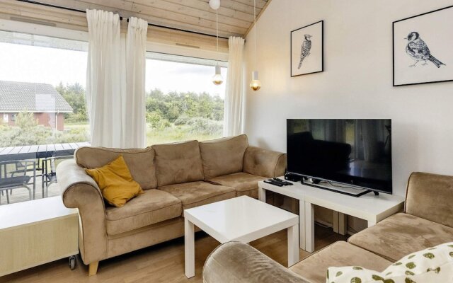 10 Person Holiday Home in Brovst-by Traum