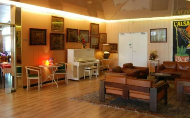 Inter-Hotel Des Dhuits