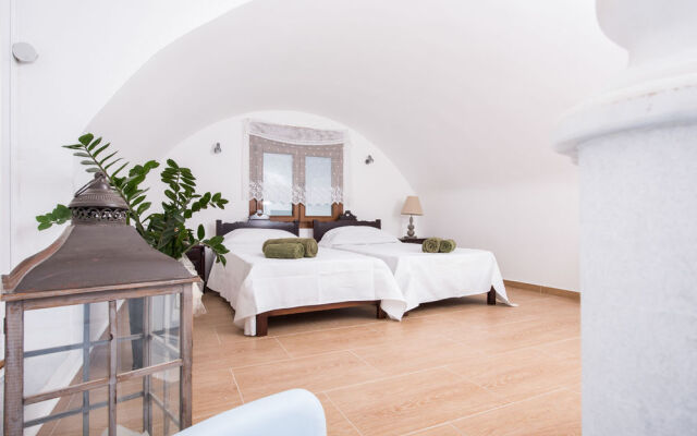 Zeus Residence