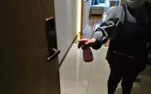 Chongqing Dihong Hotel (Three Gorges Square High-speed Railway Station)