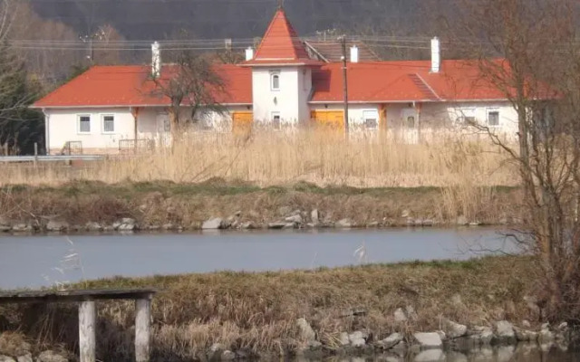 Nagybajcsi Körtefa Vendeghaz