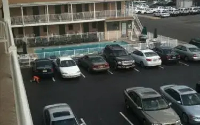 Belmont Motel