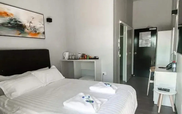 Richmond Midway Motel