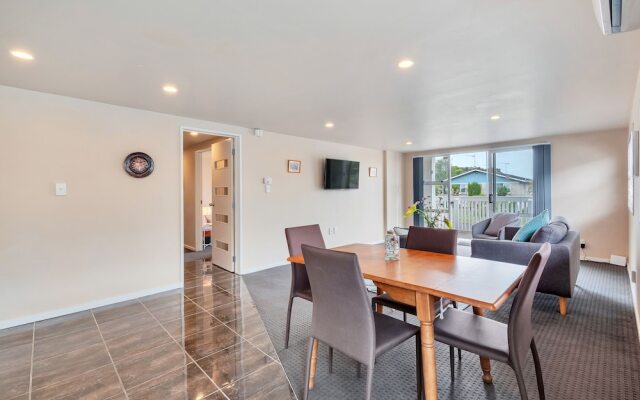 Sunny Three Bedroom Pakuranga Delight