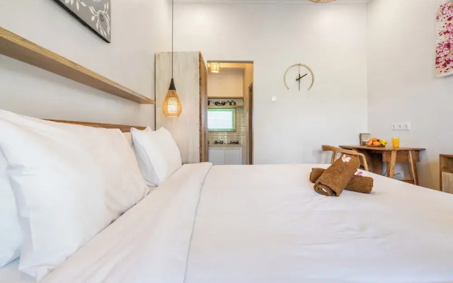 Aura Apartments