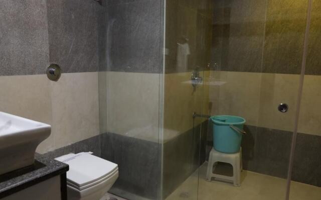 Hotel PVK Grand