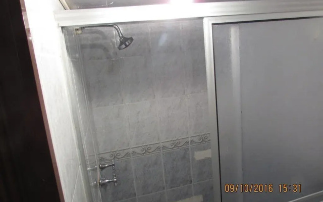 Hotel Chandelier Park