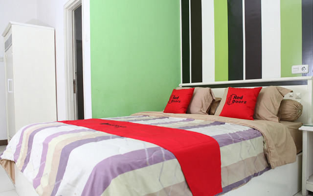 RedDoorz Plus @ Talaga Bodas