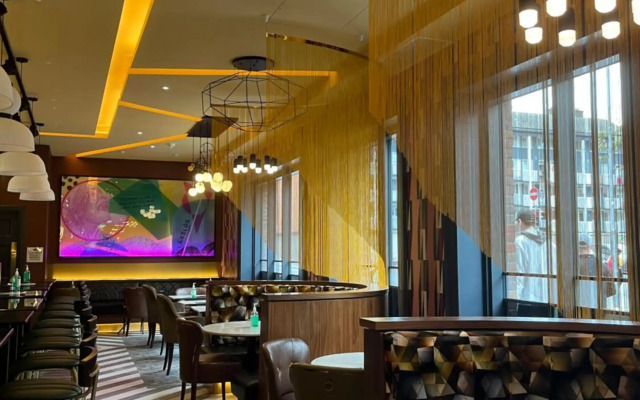 Arthaus Hotel