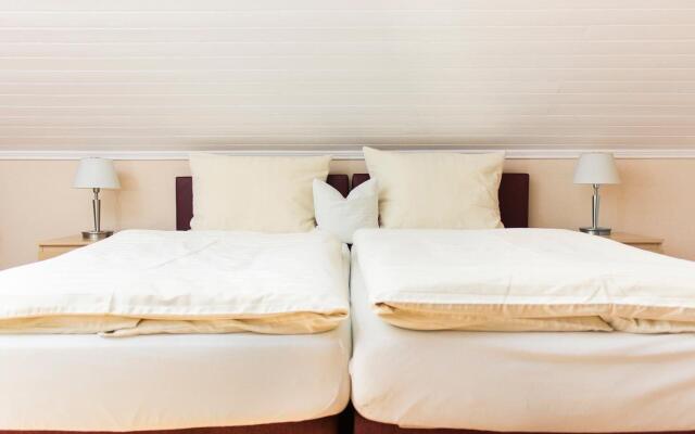 Hotel am Flugplatz B&B