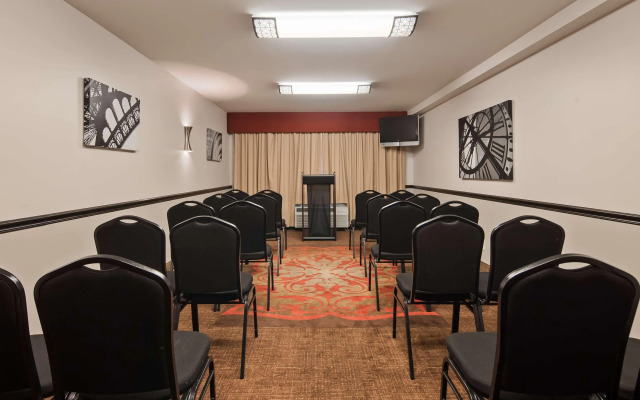 Best Western Plus The Charles Hotel