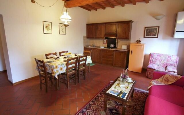 Exquisite Farmhouse in Poppi, Tuscany with Swimming Pool