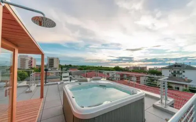 Soleis Sea View Spa Apartment