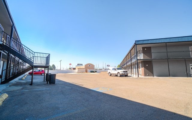 Hotel Comfort Stay by OYO Texarkana East, AR I-30