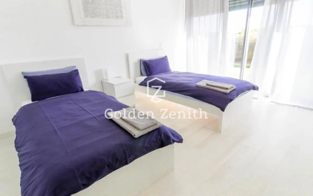 Cavalo Preto Luxury Beach Apartment by Golden Zenith