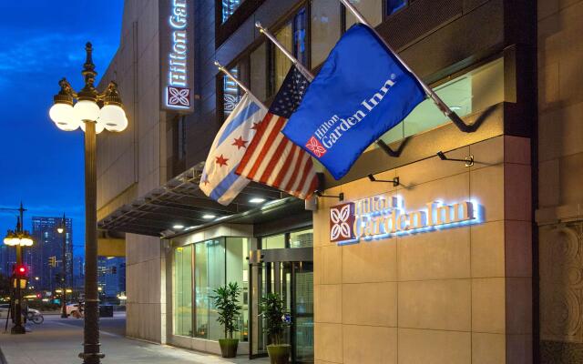 Hilton Garden Inn Chicago Downtown Riverwalk