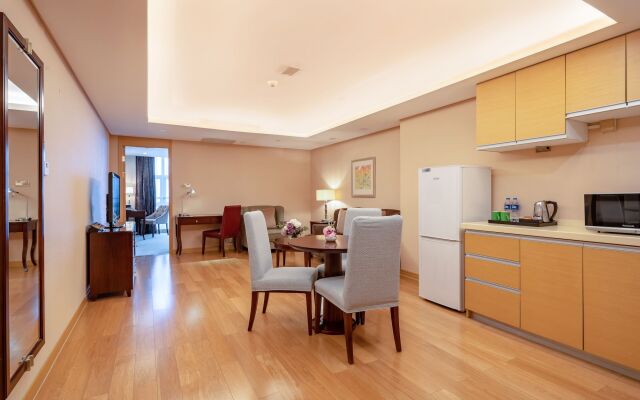 Regal Plaza Hotel & Residence Waigaoqiao